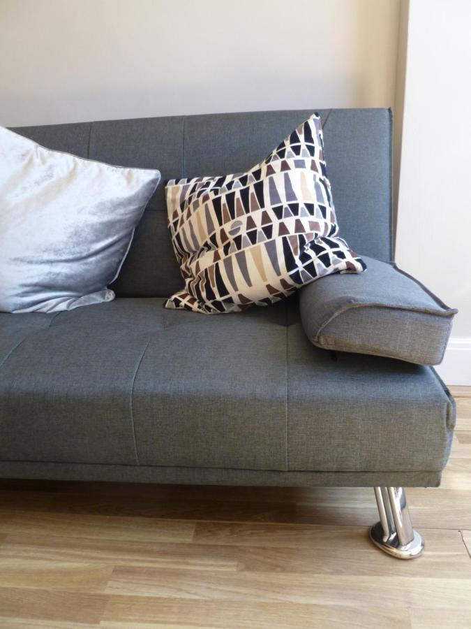 Cosy And Peaceful Maisonette With Terrace, 基德明斯特 外观 照片
