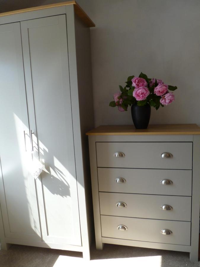 Cosy And Peaceful Maisonette With Terrace, 基德明斯特 外观 照片